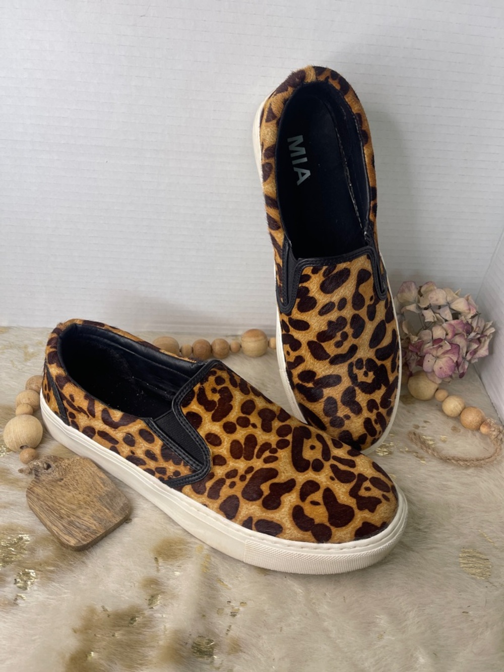 MIA Leopard-Print Slip-On Sneakers size 10 M 390275 Calf Hair Leather Cheetah